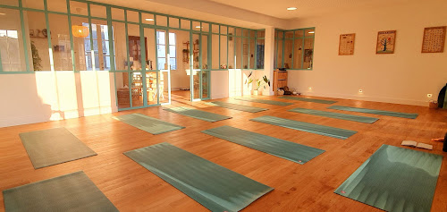Centre de yoga Centre Anahata Concarneau - Yoga, ayurveda, massages, naturopathie, reiki, Qi gong, Pilates Concarneau