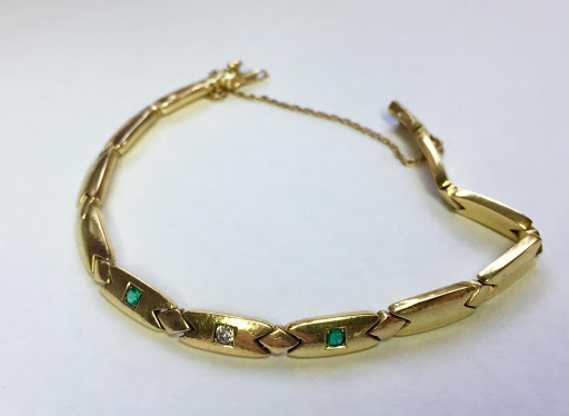 Jewelry Store «Gold Rush Jewelers - Santa Rosa», reviews and photos, 2240 Mendocino Ave, Santa Rosa, CA 95403, USA