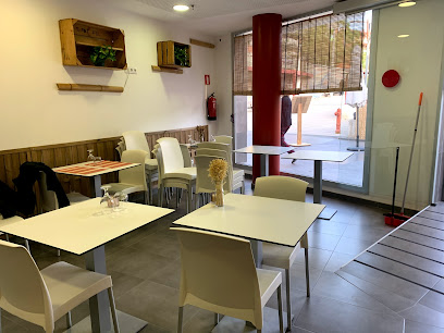 Warique Sushi fusion - Av. de Rius i Taulet, 49 Alado del Consum ó debajo de hacienda, 08172 Sant Cugat del Vallès, Barcelona, Spain