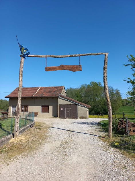 Gîte Sailin Ranch à Les Essards-Taignevaux (Jura 39)