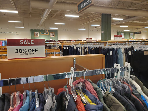 Clothing Store «L.L. Bean Outlet», reviews and photos, 534 Stillwater Ave, Bangor, ME 04401, USA