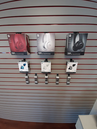 Electronics Repair Shop «CPR Cell Phone Repair Springfield», reviews and photos, 100 US-22, Springfield Township, NJ 07081, USA