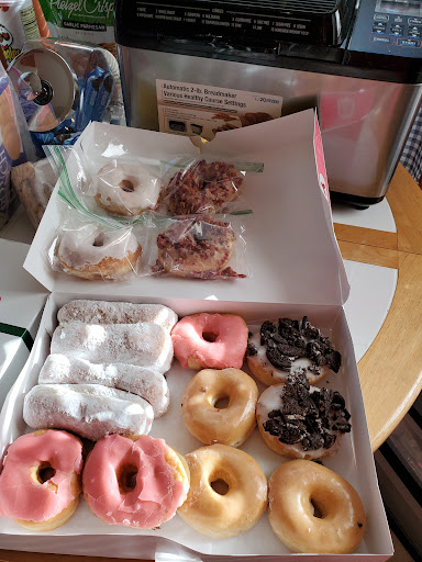 Donut Shop «Dixie Cream Donuts», reviews and photos, 1364 SW Bayshore Blvd, Port St Lucie, FL 34983, USA