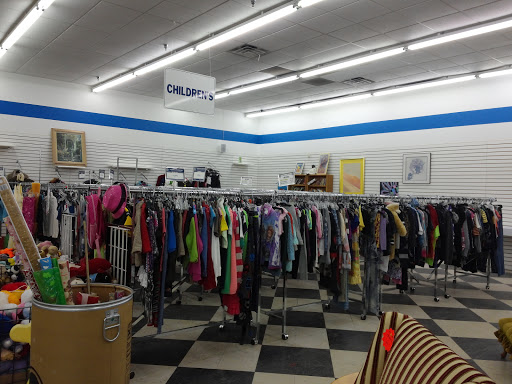 Thrift Store «Society of St. Vincent de Paul Thrift Store», reviews and photos, 2375 Orchard Lake Rd, West Bloomfield Township, MI 48323, USA