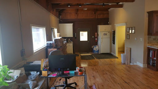 Cabinet Maker «CUSTOM CABINETS BY LAWRENCE CONSTRUCTION INC», reviews and photos, 1427 Merriam Ln, Kansas City, KS 66103, USA