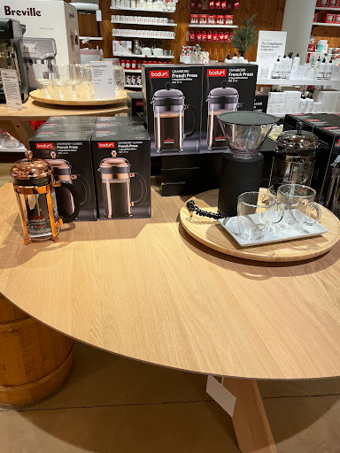 Furniture Store «Crate and Barrel», reviews and photos, 3104 Knox St, Dallas, TX 75205, USA