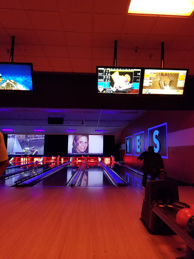 Bowling Alley «AMF Cerritos Lanes», reviews and photos, 18811 Carmenita Rd, Cerritos, CA 90703, USA