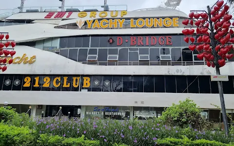 Yachy - lounge & club Da Nang image