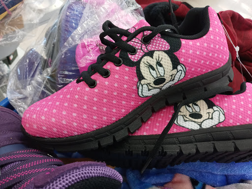 Thrift Store «Goodwill Store & Donation Center», reviews and photos, 121 Rohrerstown Rd, Lancaster, PA 17603, USA