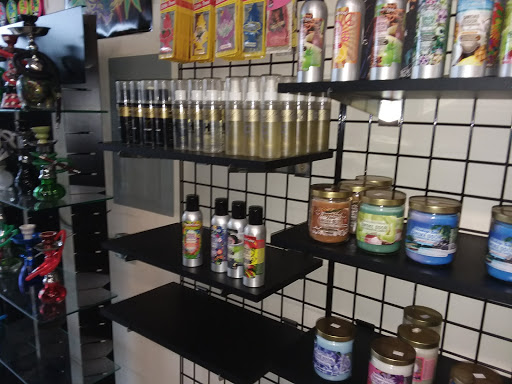 Tobacco Shop «Smokeez Smoke Shop», reviews and photos, 1911 Westminster St, Providence, RI 02909, USA