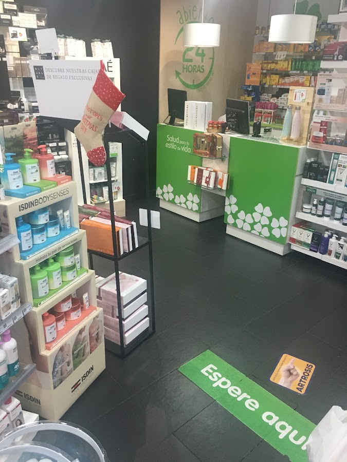 Farmacia Trébol Pirámides