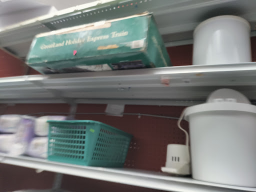 Thrift Store «The Salvation Army Family Store & Donation Center», reviews and photos, 823 E Auburn Rd, Rochester Hills, MI 48307, USA