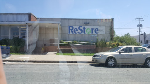 Thrift Store «Richmond Metropolitan Habitat For Humanity ReStore», reviews and photos