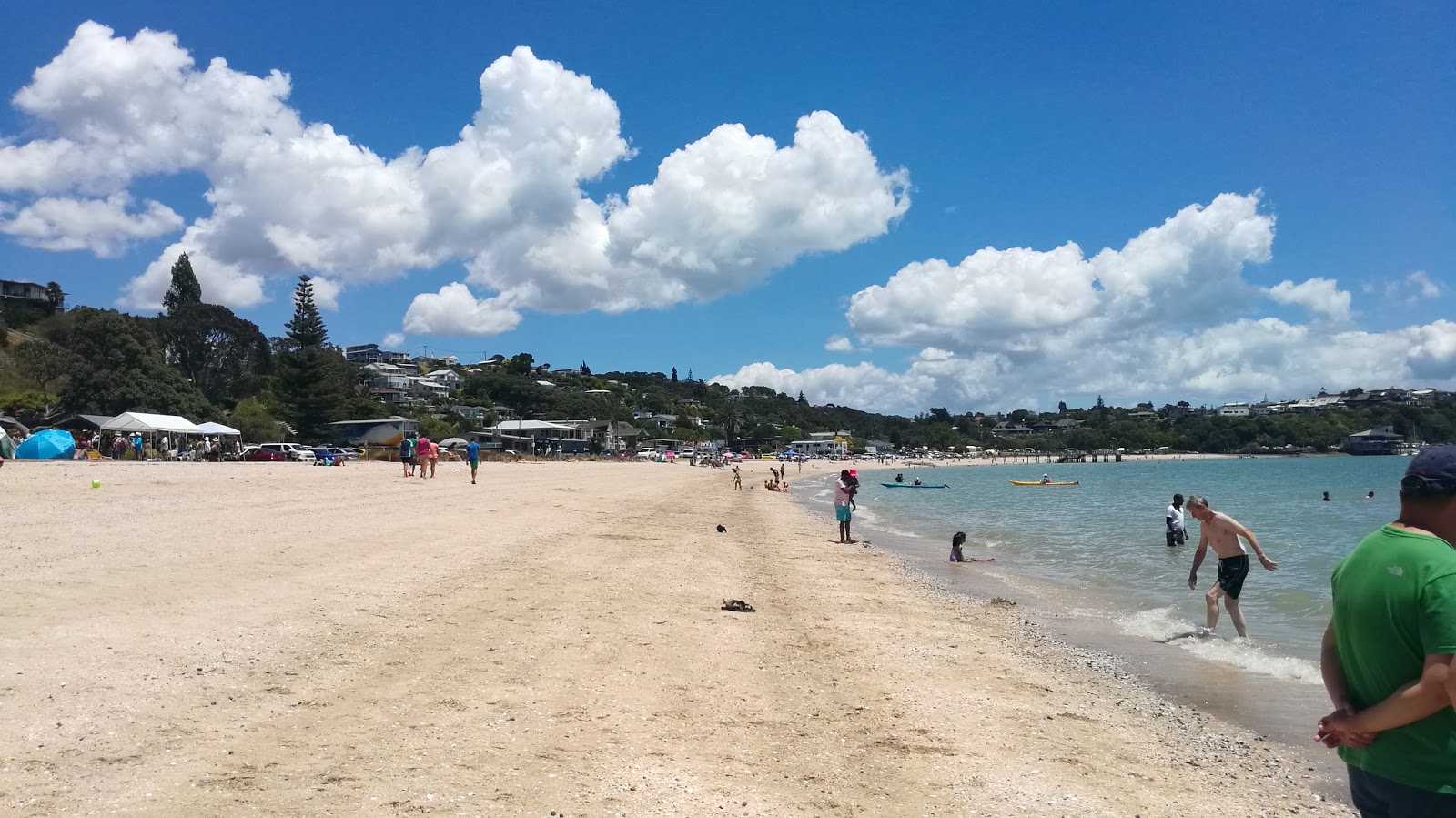 Fotografie cu Maraetai Beach cu drept și lung