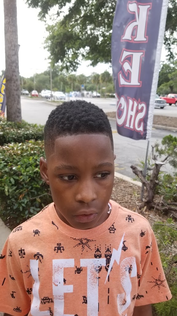 Toney's Barber Shop 32164