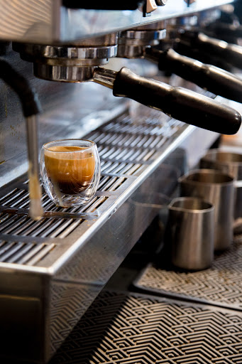 Shopping Mall «East Lake Village Shopping Center», reviews and photos, 936 E Lake Ave, Watsonville, CA 95076, USA