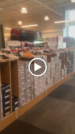 Shoe Store «DSW Designer Shoe Warehouse», reviews and photos, 4665 Town Crossing Dr, Jacksonville, FL 32246, USA
