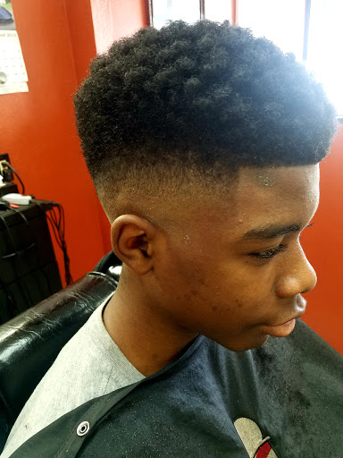 Barber Shop «Gifted Hands Barber Shop», reviews and photos, 5823 S Dale Mabry Hwy, Tampa, FL 33611, USA