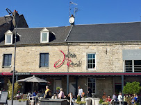 Hôtel Val Saint-Hilaire du Restaurant L'Auberge de la Tour à Givet - n°1