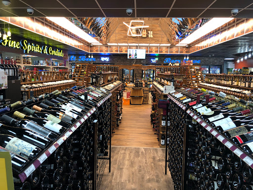 Liquor Store «Town Line Wine & Spirits», reviews and photos, 2430 Foxon Rd, North Branford, CT 06471, USA