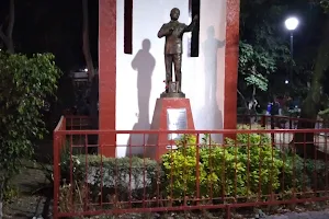 Statue of José José image