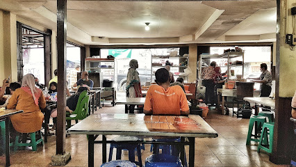 Rumah Makan Sinar Pagi - No.2D/1, Jl. Sei Deli No.2D/1, Silalas, Kec. Medan Bar., Kota Medan, Sumatera Utara 20236, Indonesia