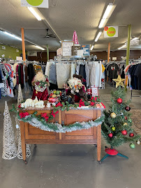 Austin Pets Alive! Thrift - 51st - Photo 3 - Car repair in Austin, TX, Austin