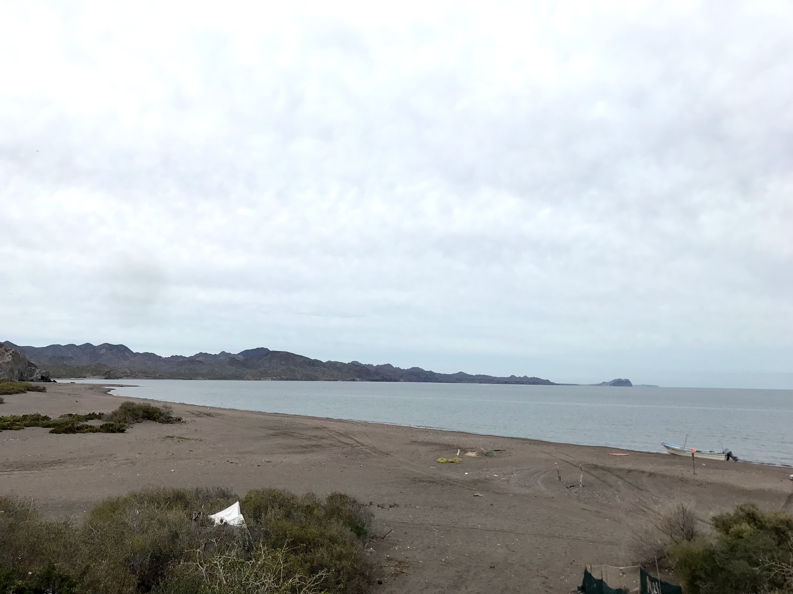 Playa San Juaniquito的照片 带有宽敞的海岸
