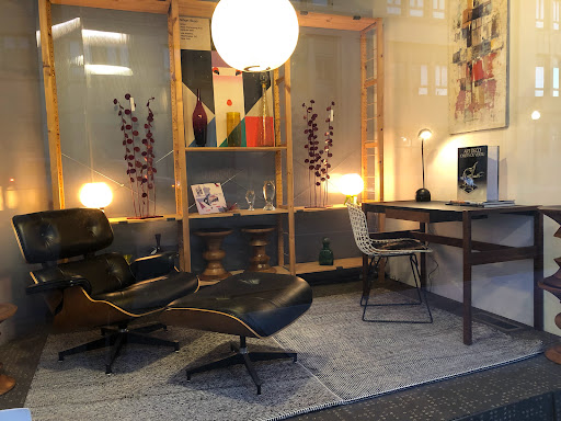 Used Furniture Store «Furniture Lounge», reviews and photos, 11 E University Ave, Champaign, IL 61820, USA