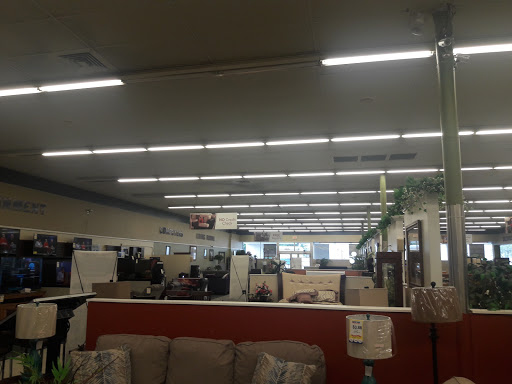 Electronics Store «Rent King», reviews and photos, 621 W Brandon Blvd, Brandon, FL 33511, USA