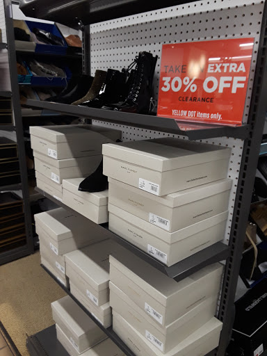 Department Store «Saks OFF 5TH», reviews and photos, 1048 South St, Wrentham, MA 02093, USA