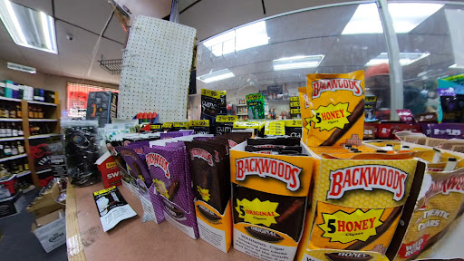 Liquor Store «Copley Liquor Express», reviews and photos, 1414 Copley Rd, Akron, OH 44320, USA