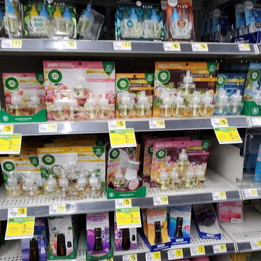 Home Goods Store «Dollar General», reviews and photos, 176 E Grant Ave, Winters, CA 95694, USA