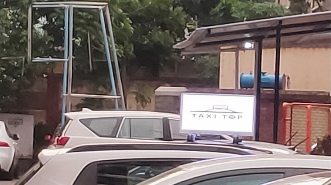 TaxiTop Media DOOH