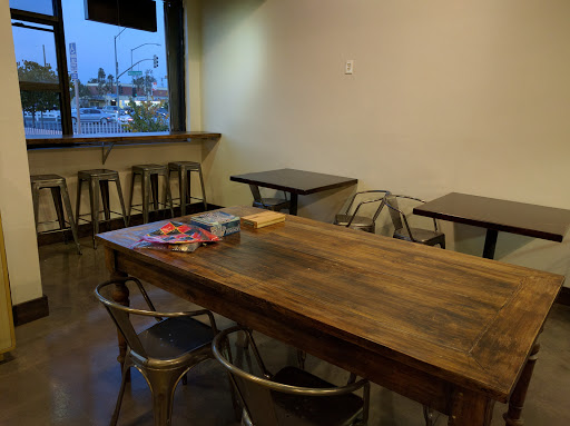 Donut Shop «Sweet Retreat Donuts», reviews and photos, 924 Pacific Coast Hwy, Long Beach, CA 90806, USA