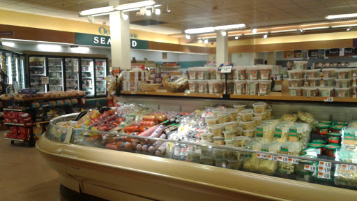 Supermarket «Super Stop & Shop», reviews and photos, 380 W Pleasantview Ave, Hackensack, NJ 07601, USA