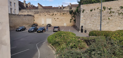 Parking Saint Jean à Beaune