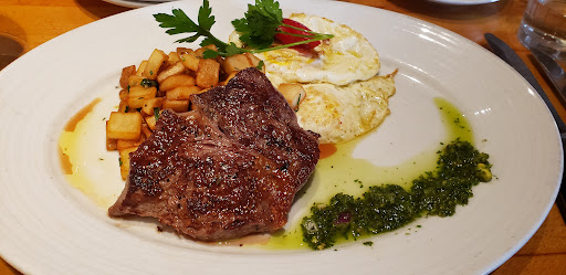 American Restaurant «Pinstripes», reviews and photos, 1150 Willow Rd, Northbrook, IL 60062, USA