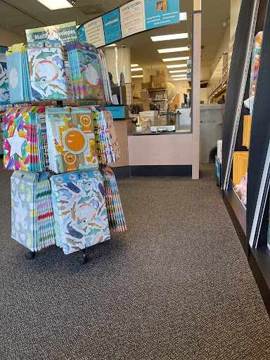 Shipping and Mailing Service «The UPS Store», reviews and photos, 2085 Lynnhaven Pkwy #106, Virginia Beach, VA 23456, USA