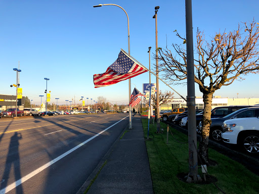 Car Dealer «Gresham Subaru», reviews and photos, 1925 E Powell Blvd, Gresham, OR 97080, USA