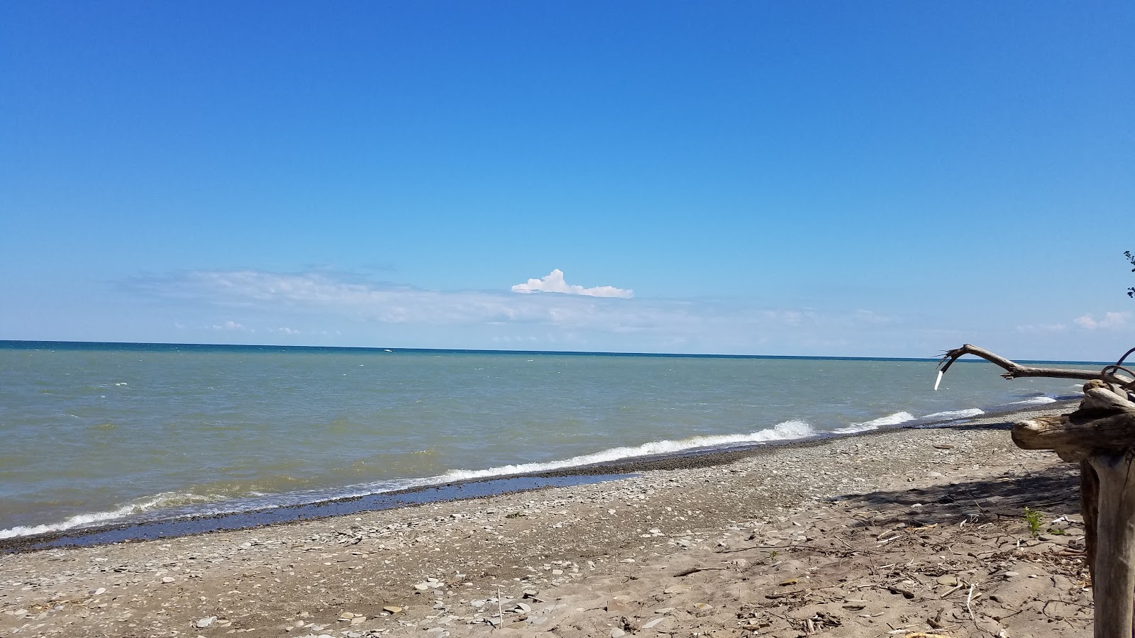 Foto de Fishermans Beach - lugar popular entre los conocedores del relax