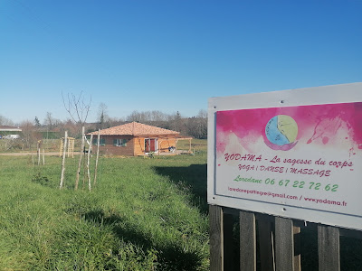 Loredane - YOGA DANSE & MASSAGE - Yodama Dordogne à Saint-Front-la-Rivière