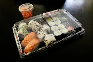 Yakisoba Sushi image