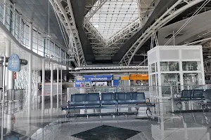 Francisco Sá Carneiro Airport image