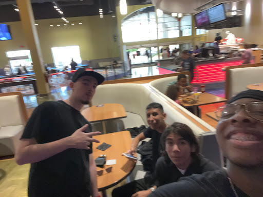 Restaurant «Main Event Entertainment», reviews and photos, 24401 Katy Fwy, Katy, TX 77493, USA