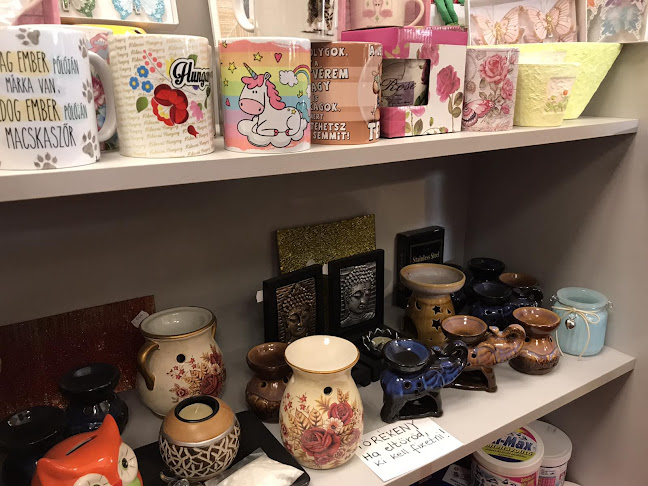 100-as bolt - Pécel