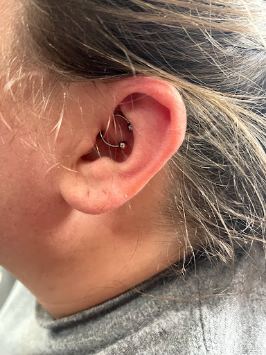 Tattoo Shop «Knuckle Up Tattoo Co.», reviews and photos, 2083 Irvin Cobb Dr, Paducah, KY 42003, USA