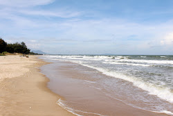 Binh Tan hilly beach'in fotoğrafı ve yerleşim