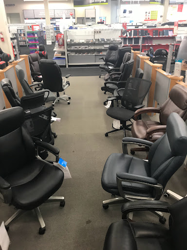 Office Supply Store «Staples», reviews and photos, 1700 W 49th St, Hialeah, FL 33012, USA