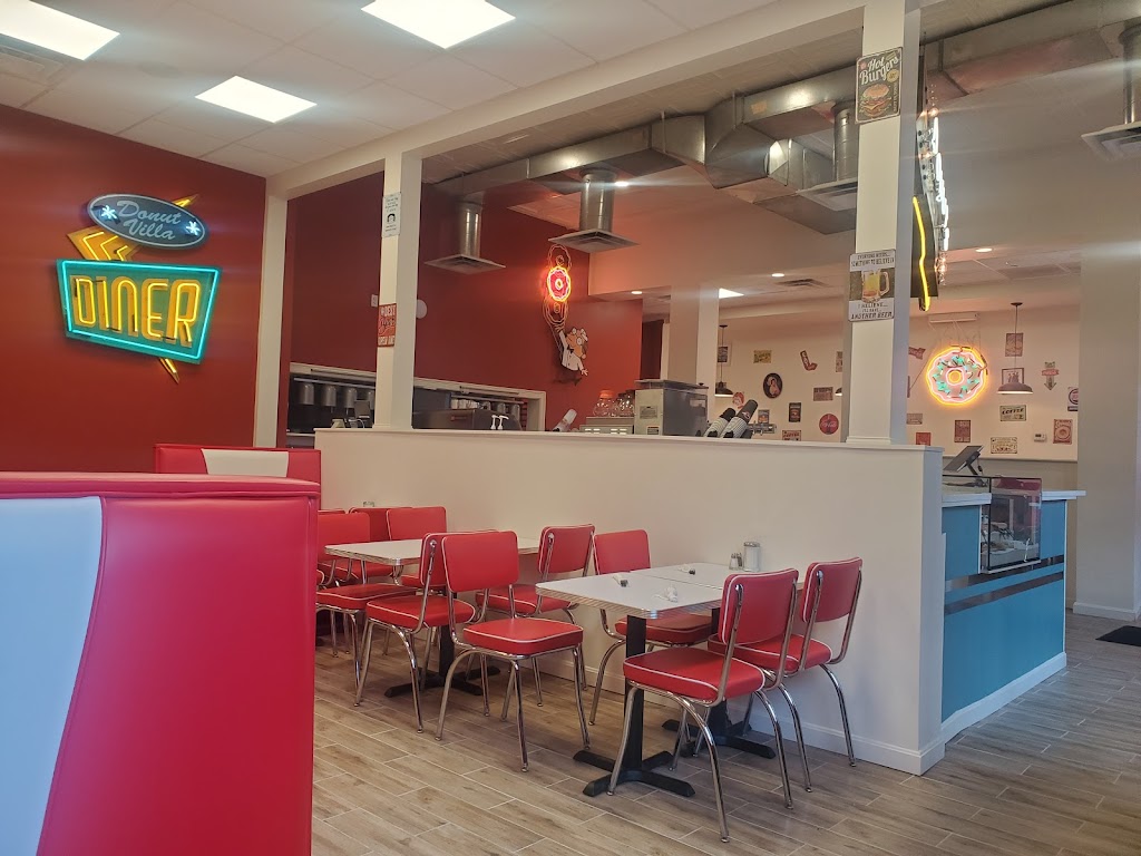 Donut Villa Diner 02139